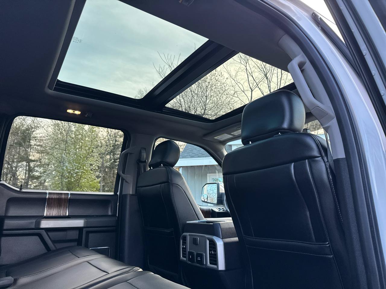 Used 2018 Ford F150 Lariat AWD/4WD image 38