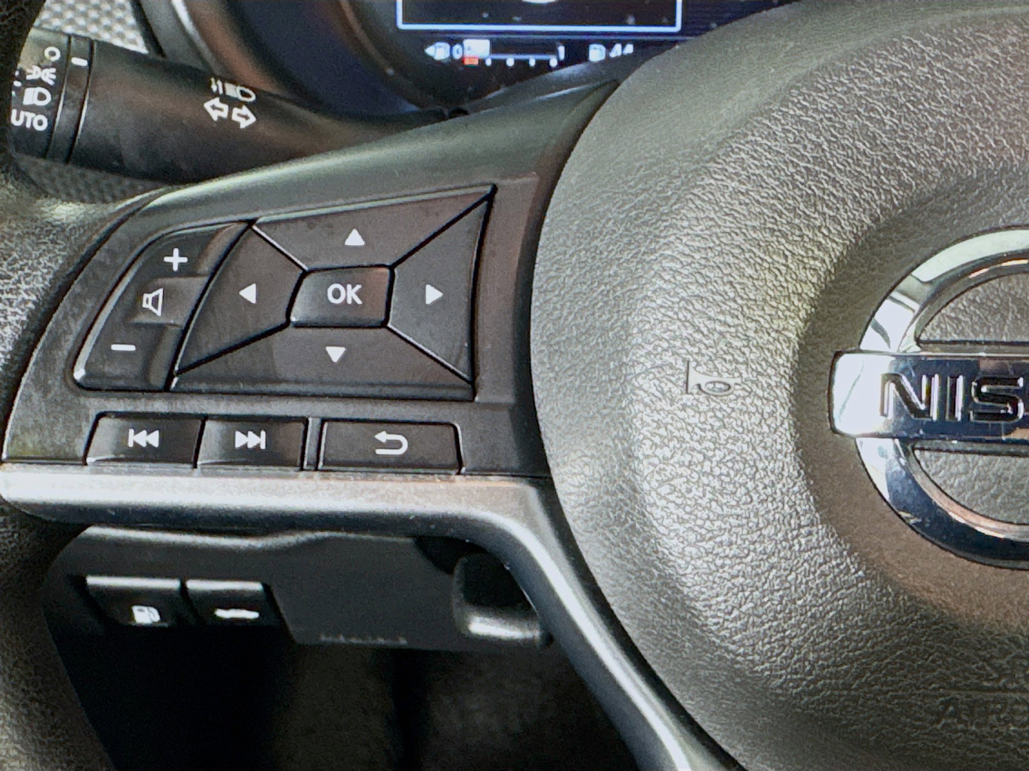 Used 2021 Nissan Kicks SV image 13