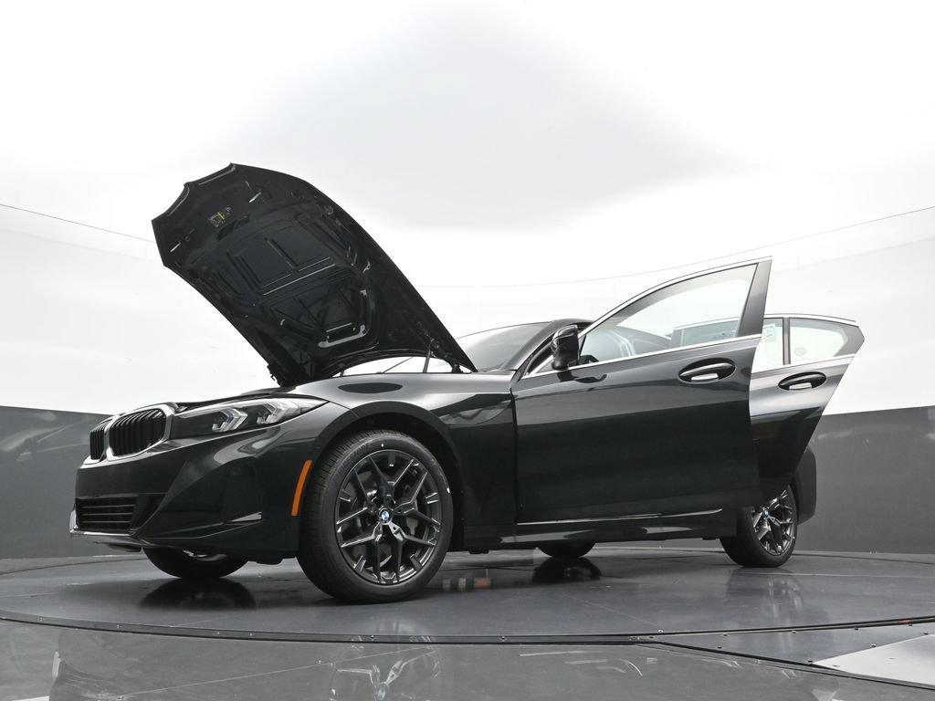 New 2026 BMW 330i xDrive Sedan w/ Convenience Package AWD/4WD image 39