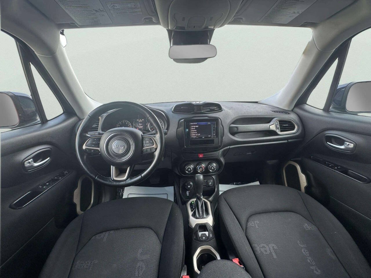 Used 2016 Jeep Renegade Latitude AWD/4WD image 21