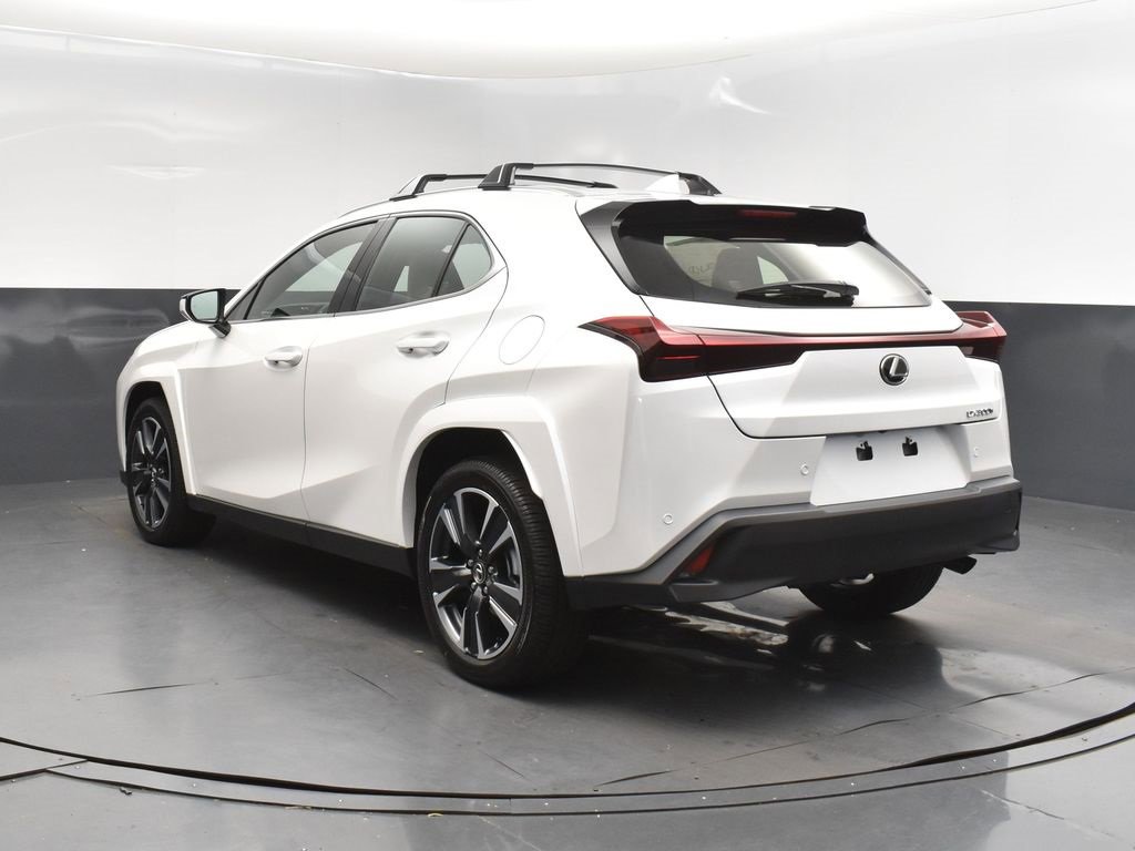 New 2025 Lexus UX 300h FWD image 5