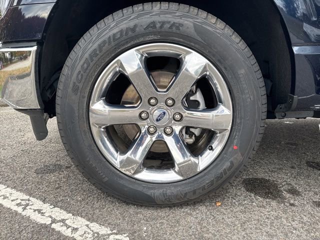 Used 2022 Ford F150 Lariat w/ Max Trailer Tow Package image 16