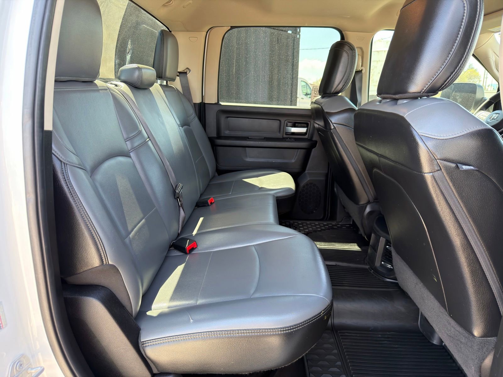 Used 2019 RAM 3500 Tradesman w/ Chrome Appearance Group AWD/4WD image 33