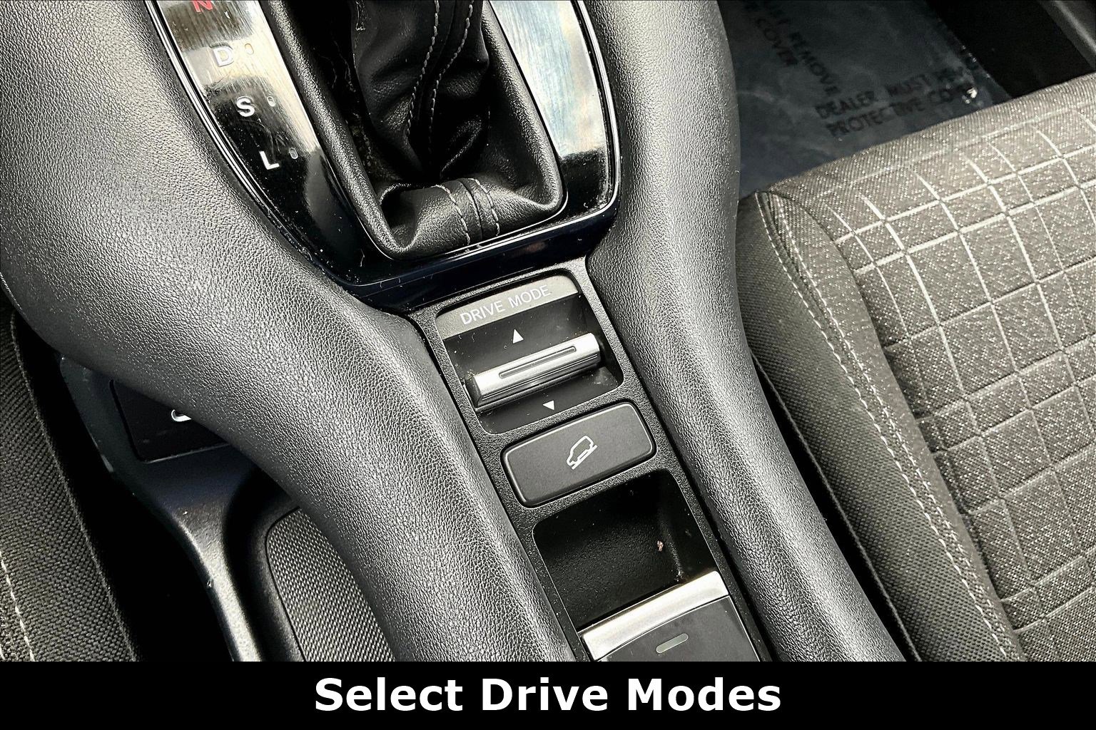 Used 2024 Honda HR-V LX image 14