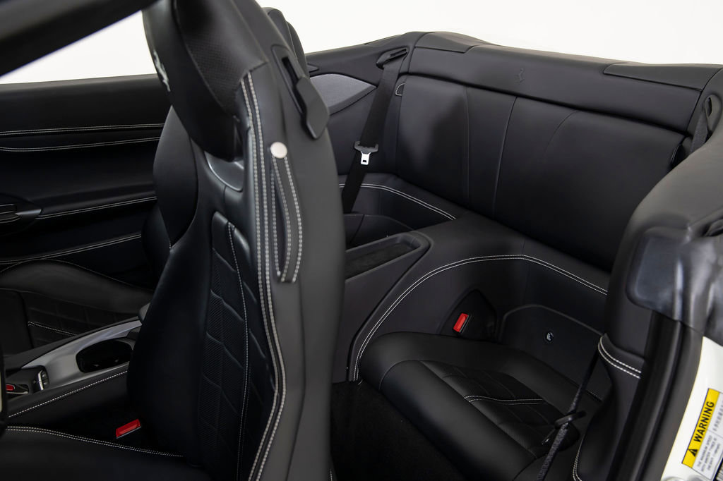 Certified 2022 Ferrari Portofino M RWD image 40