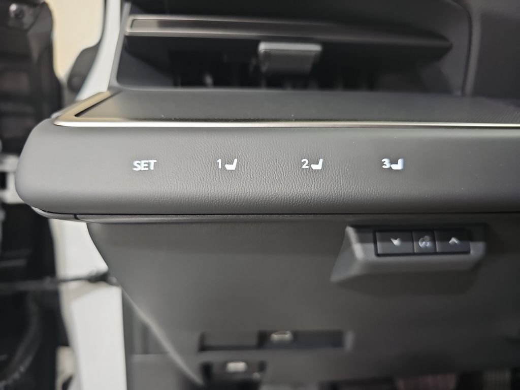 New 2026 Lexus ES 500e w/ Convenience Package AWD/4WD image 28