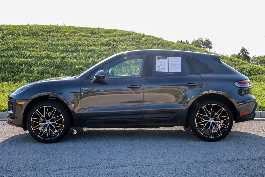Certified 2026 Porsche Macan Turbo AWD/4WD image 2