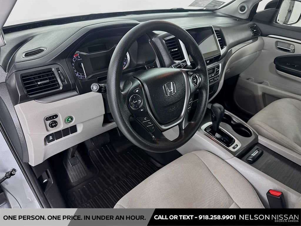 Used 2018 Honda Pilot EX image 9
