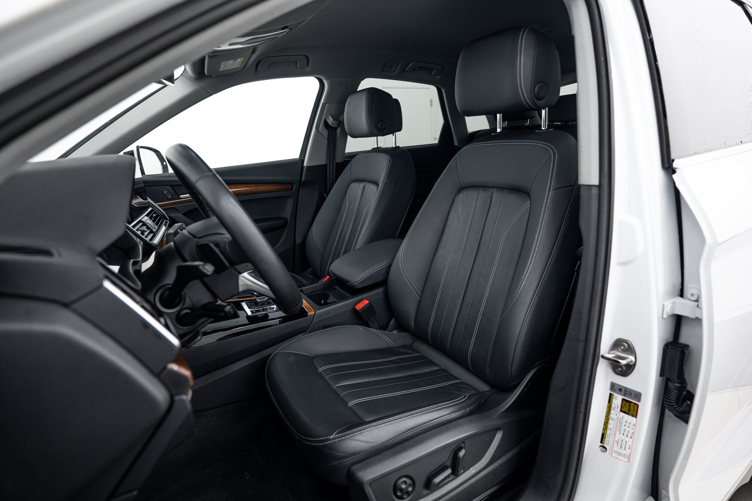 Certified 2023 Audi Q5 2.0T Premium w/ Convenience Package AWD/4WD image 16