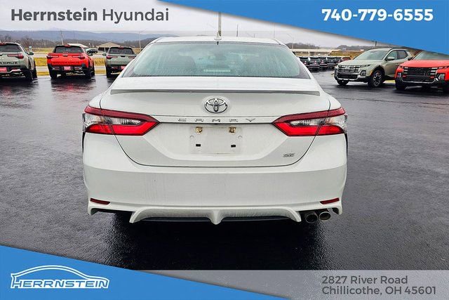 Used 2023 Toyota Camry SE image 14