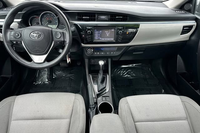 Used 2015 Toyota Corolla LE image 15