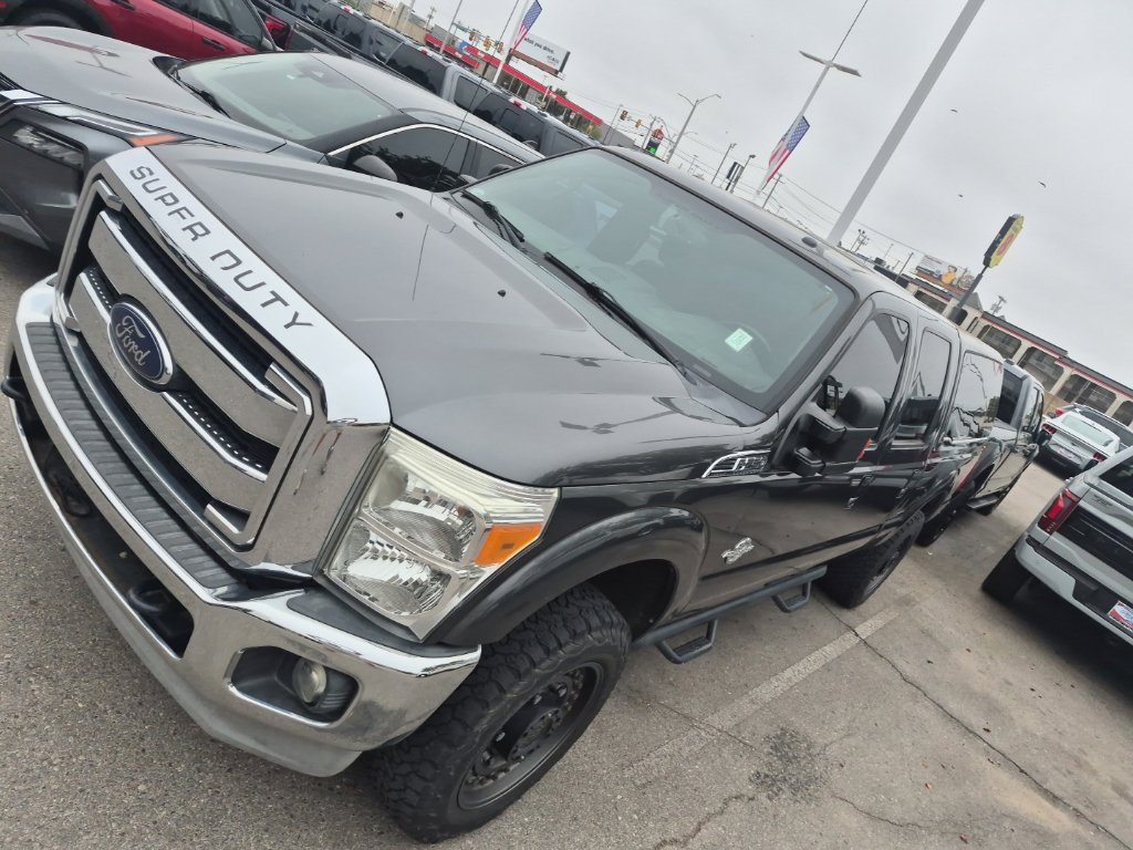 Used 2015 Ford F250 Lariat w/ Lariat Ultimate Package AWD/4WD image 3
