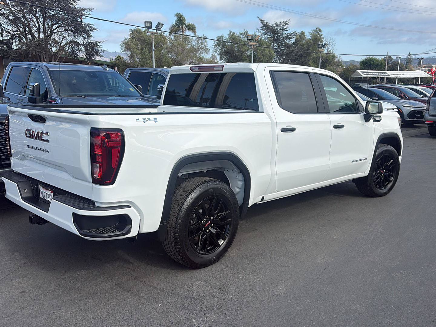 Used 2026 GMC Sierra 1500 Pro w/ Graphite Edition AWD/4WD image 4