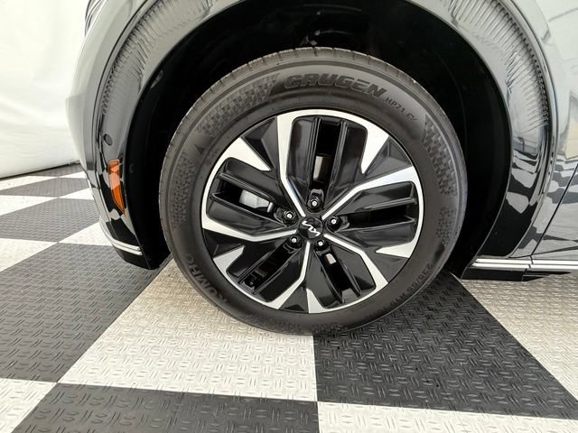 Used 2024 Kia EV6 Wind w/ Wind Technology Package AWD/4WD image 10