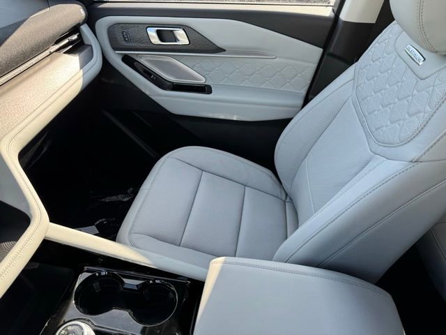 New 2026 Ford Explorer Platinum w/ LUX Leather Package AWD/4WD image 21