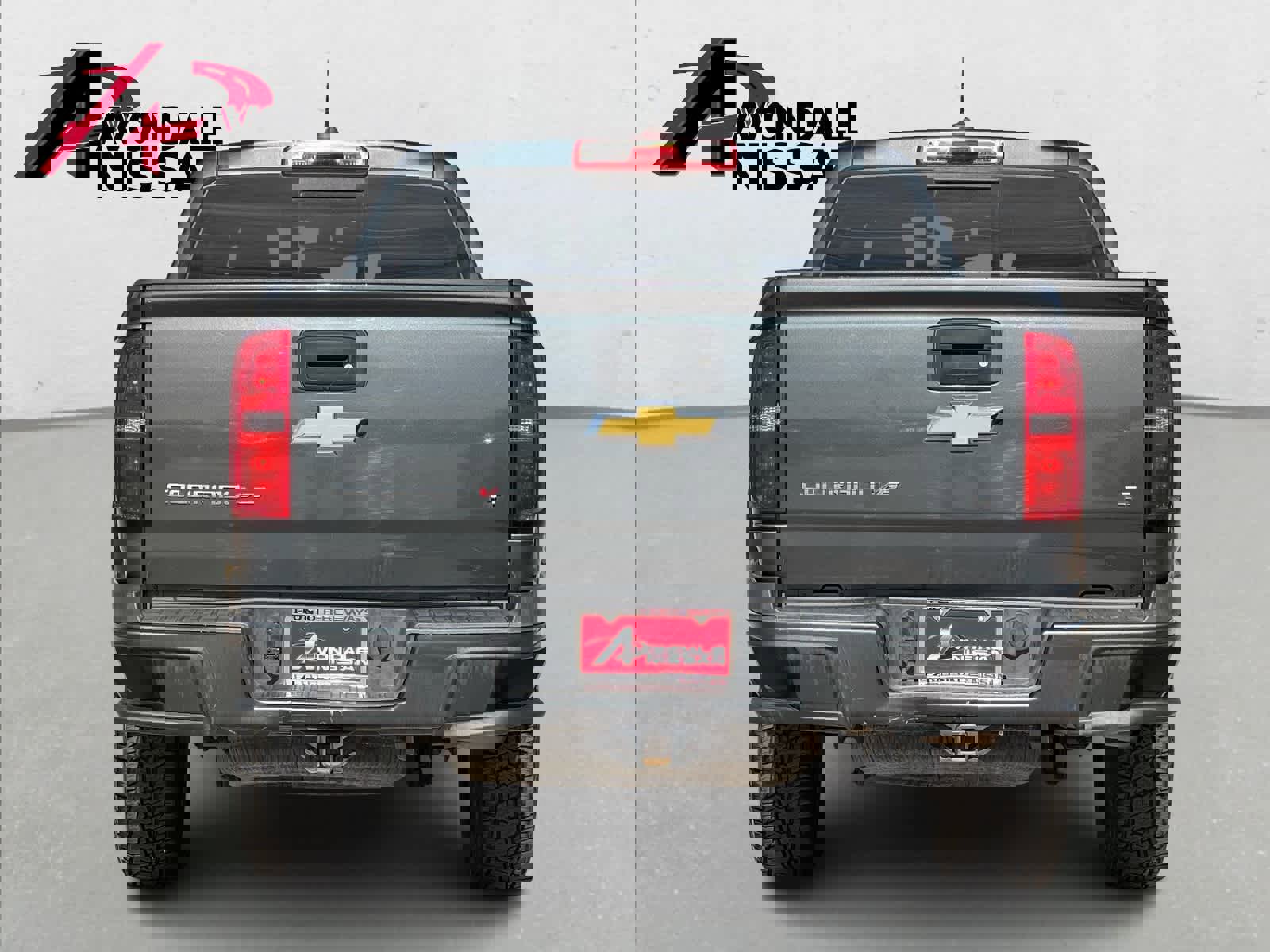 Used 2017 Chevrolet Colorado LT w/ LT Convenience Package image 5