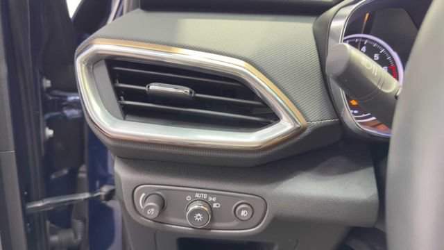 Used 2022 Chevrolet TrailBlazer ACTIV w/ Sun and Liftgate Package FWD image 26