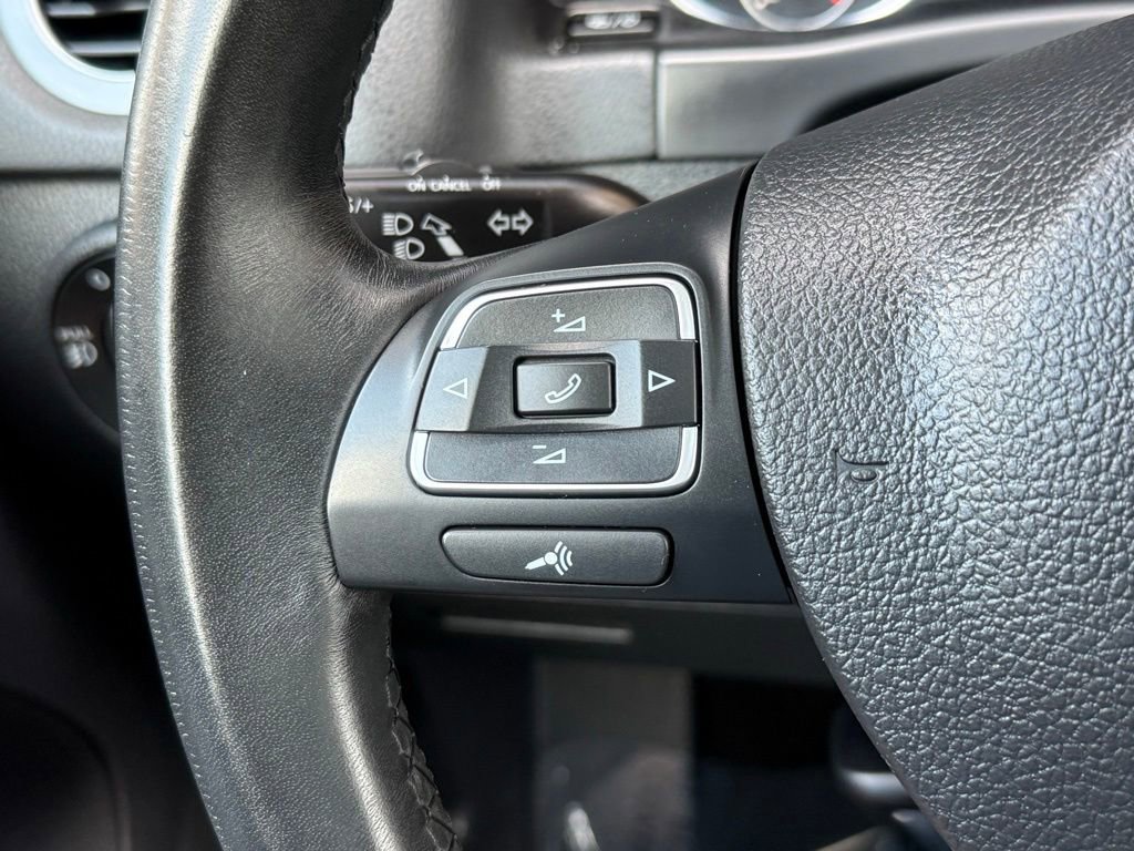 Used 2016 Volkswagen Tiguan SEL FWD image 25