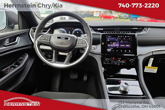 New 2026 Jeep Grand Cherokee Laredo image 6