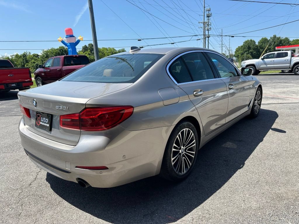 Used 2017 BMW 530i RWD image 6