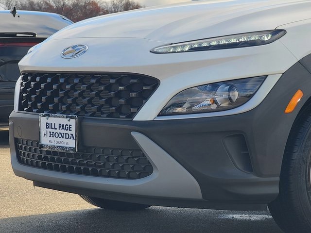 Used 2023 Hyundai Kona SEL image 3