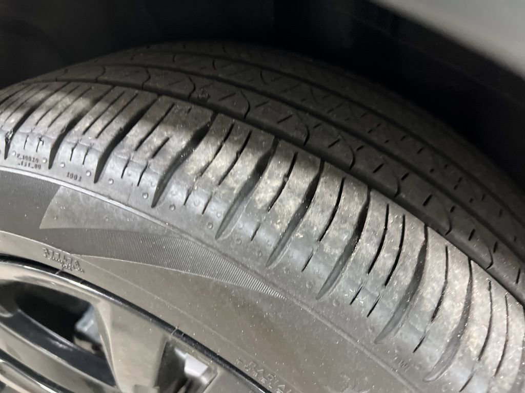 Used 2024 Volkswagen Tiguan SE R-Line image 43