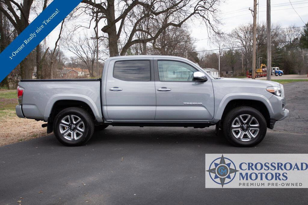 Used 2019 Toyota Tacoma Limited image 6