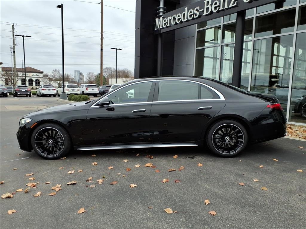 New 2026 Mercedes-Benz S 580 4MATIC Sedan image 3