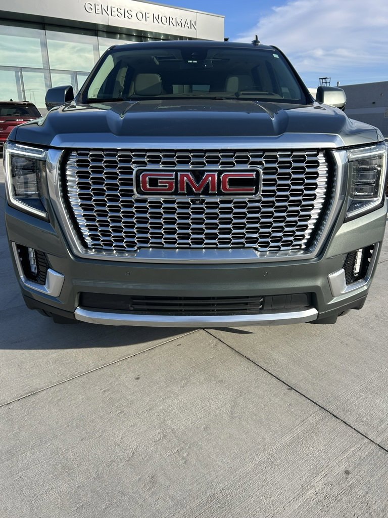 Used 2023 GMC Yukon Denali w/ Max Trailering Package image 2