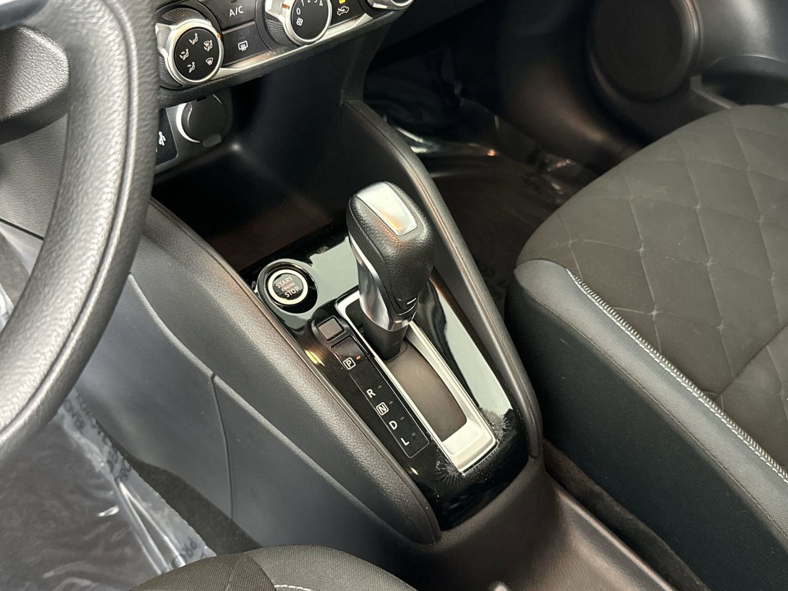 Used 2020 Nissan Kicks S image 18