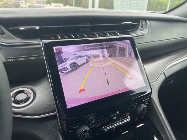 Used 2024 Jeep Grand Cherokee Limited image 22