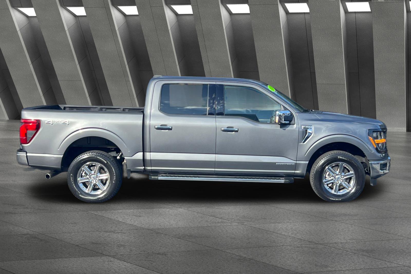 Used 2024 Ford F150 XLT w/ Equipment Group 302A MID image 3