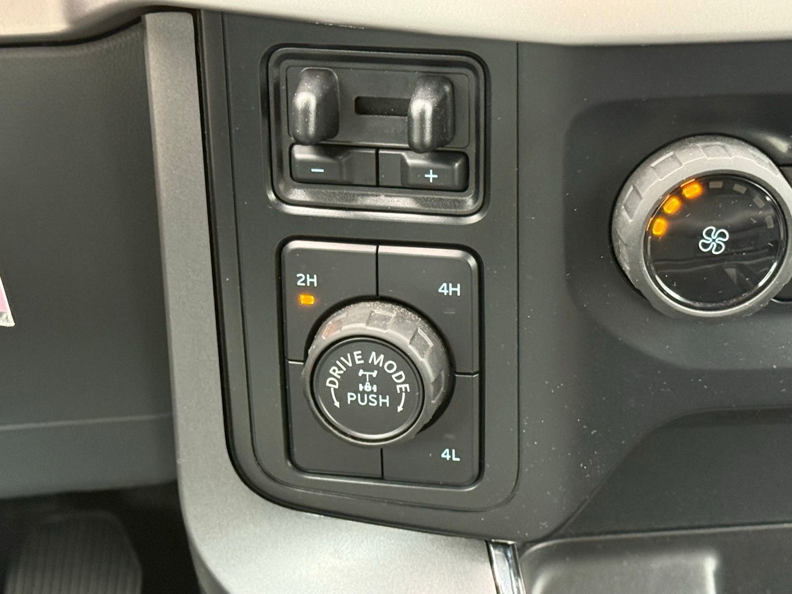 Used 2023 Ford F150 XLT w/ Max Trailer Tow Package AWD/4WD image 25