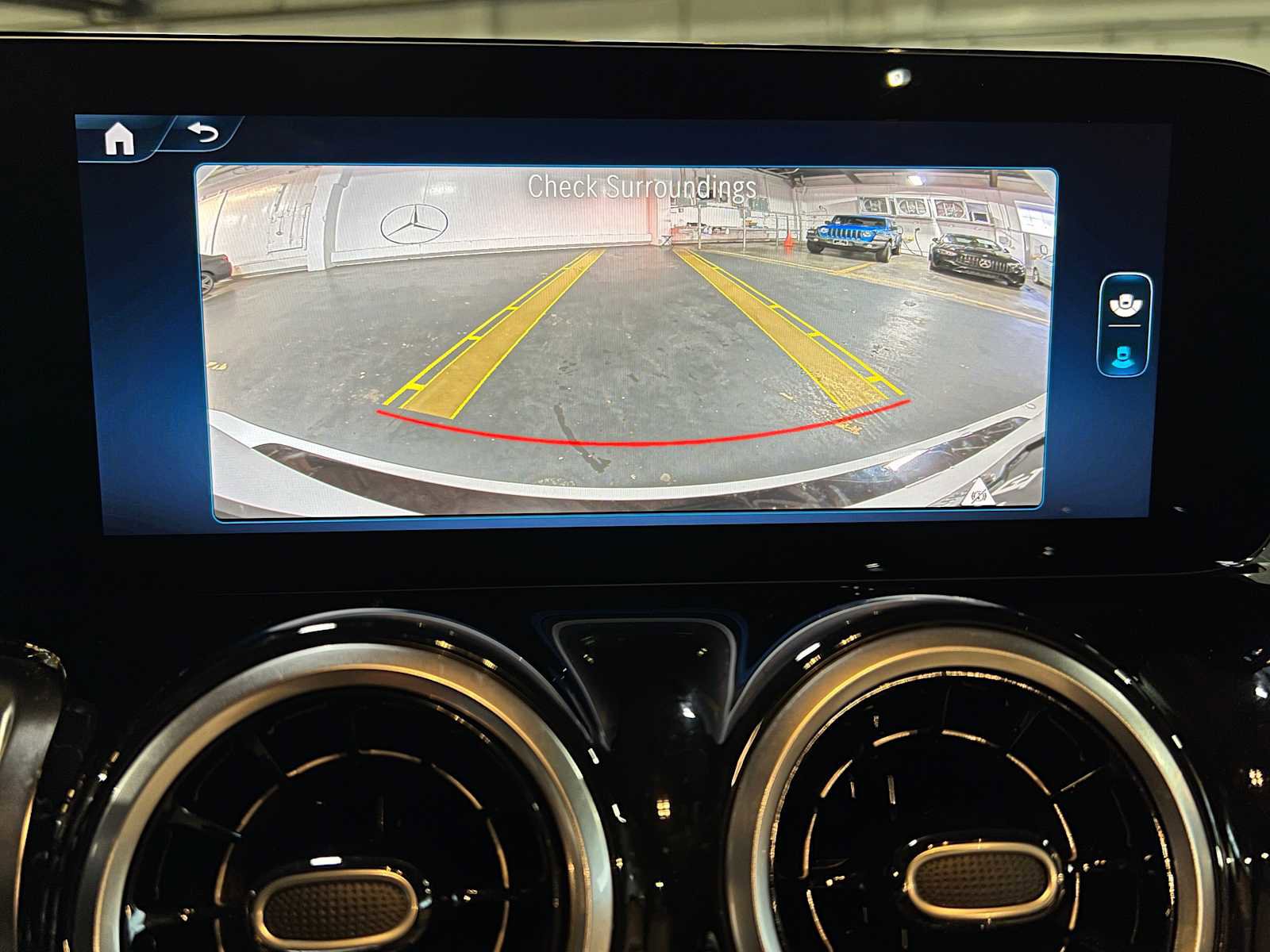 Certified 2025 Mercedes-Benz GLB 250 4MATIC image 36