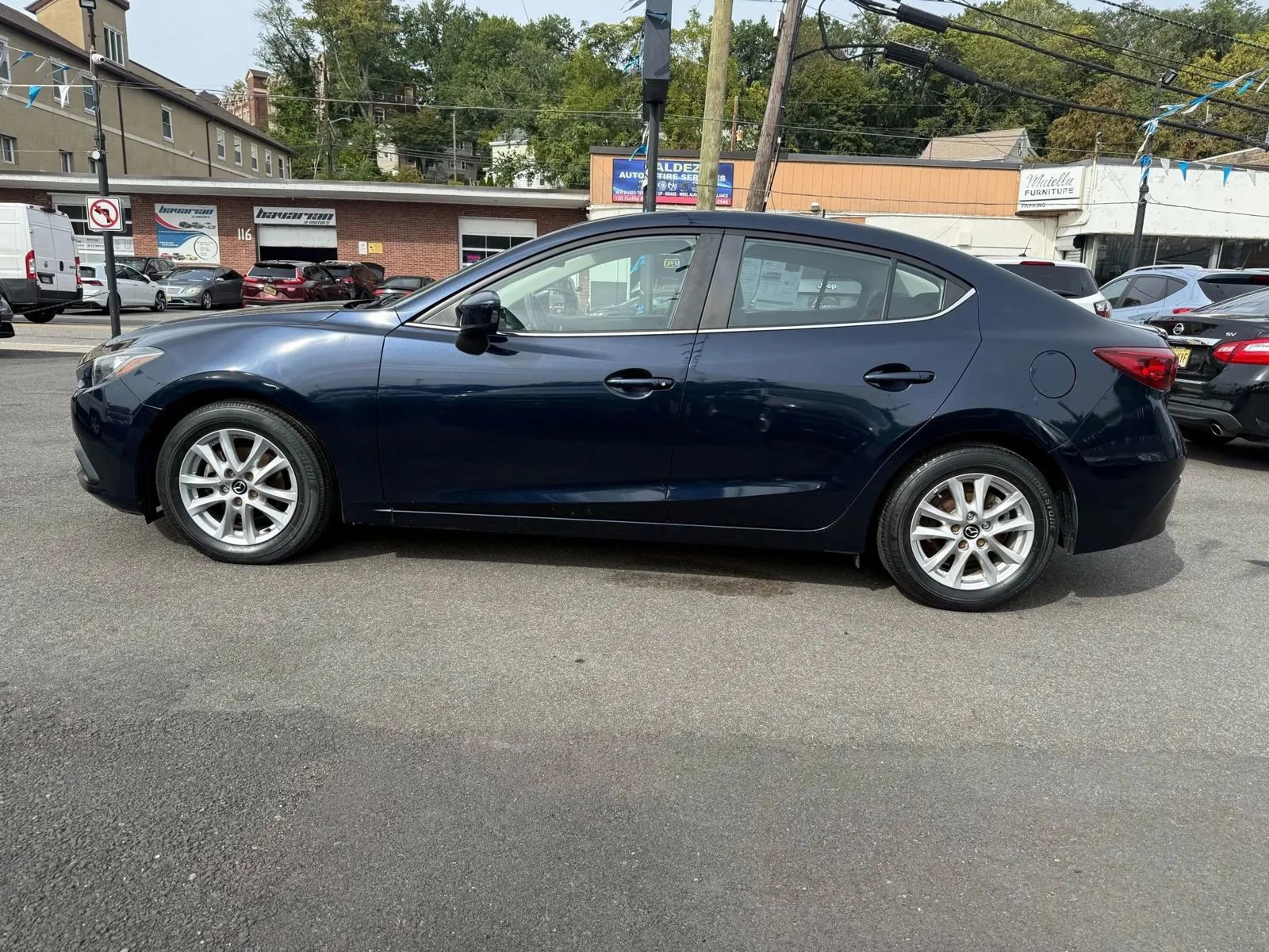 Used 2014 MAZDA MAZDA3 i Touring image 4