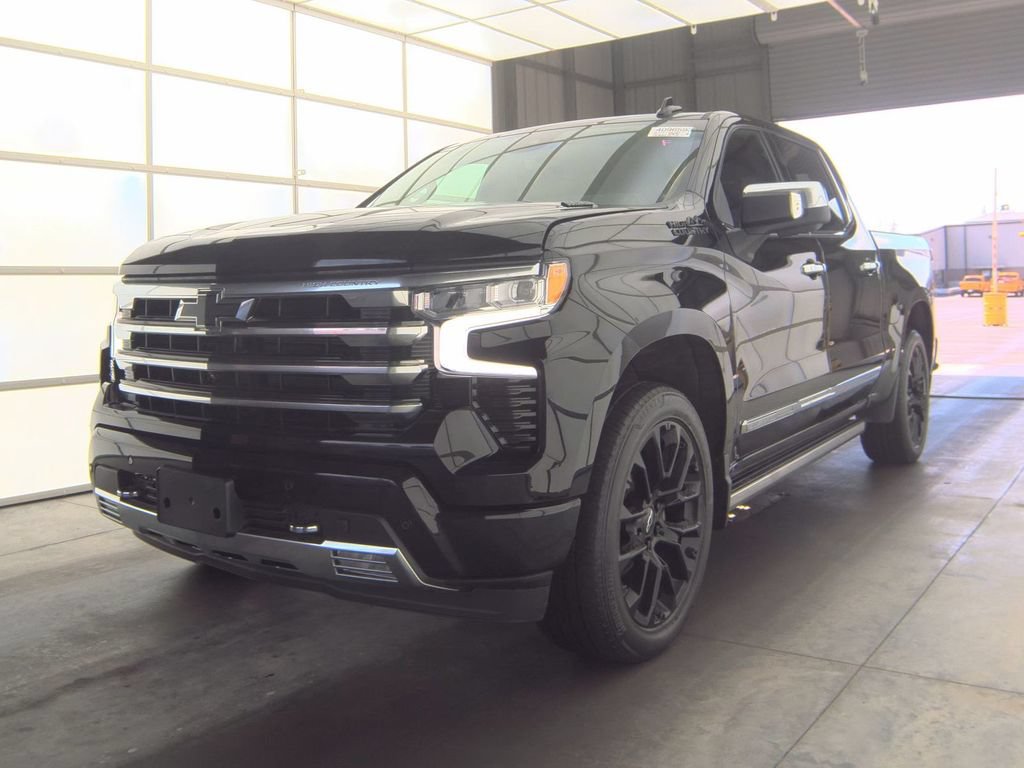 Used 2023 Chevrolet Silverado 1500 High Country w/ Technology Package AWD/4WD image 1