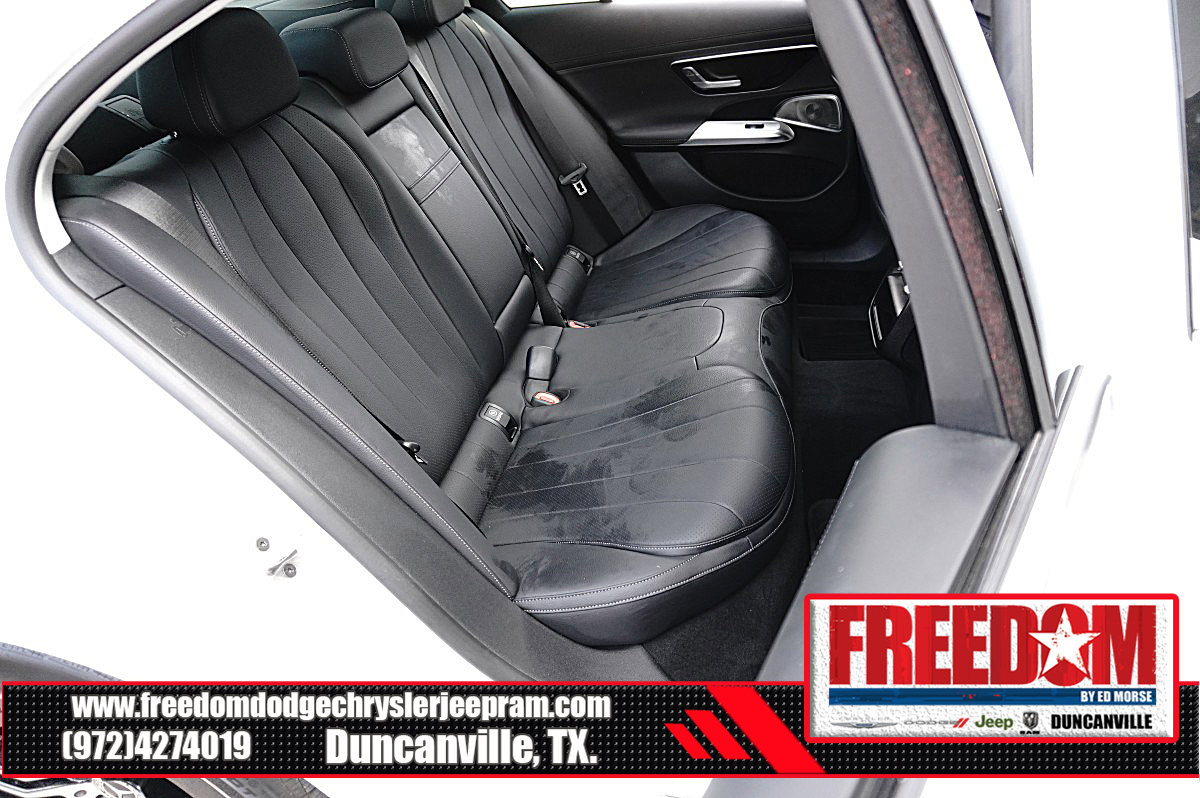 Used 2025 Mercedes-Benz E 350 Sedan image 16