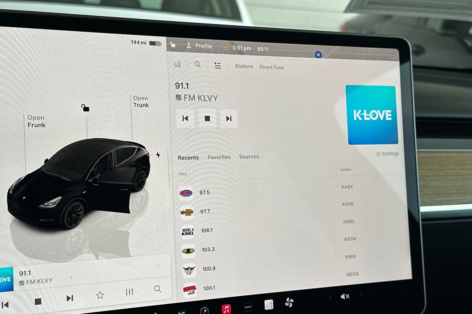 Used 2024 Tesla Model Y Long Range image 18