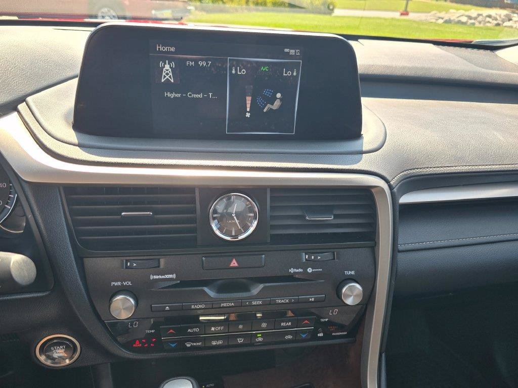 Used 2022 Lexus RX 350L Premium w/ Premium Package AWD/4WD image 23