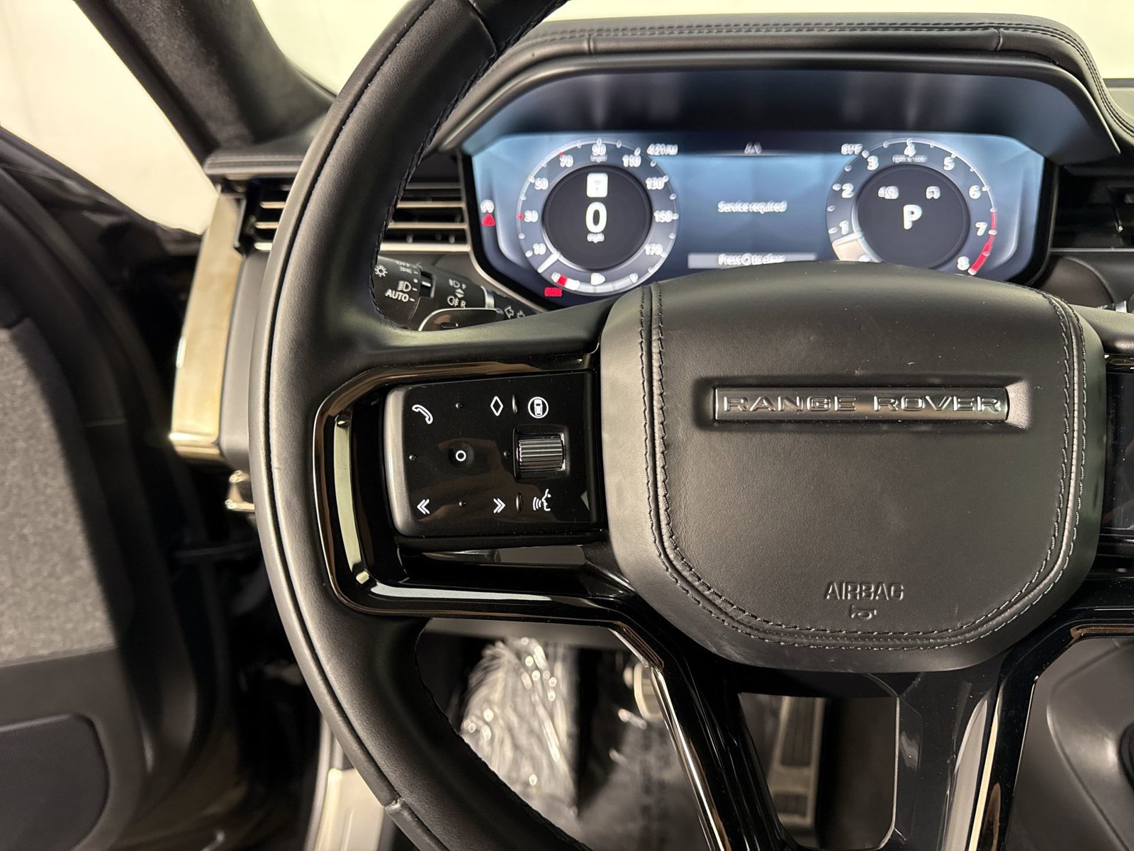 Used 2025 Land Rover Range Rover Sport Autobiography AWD/4WD image 12