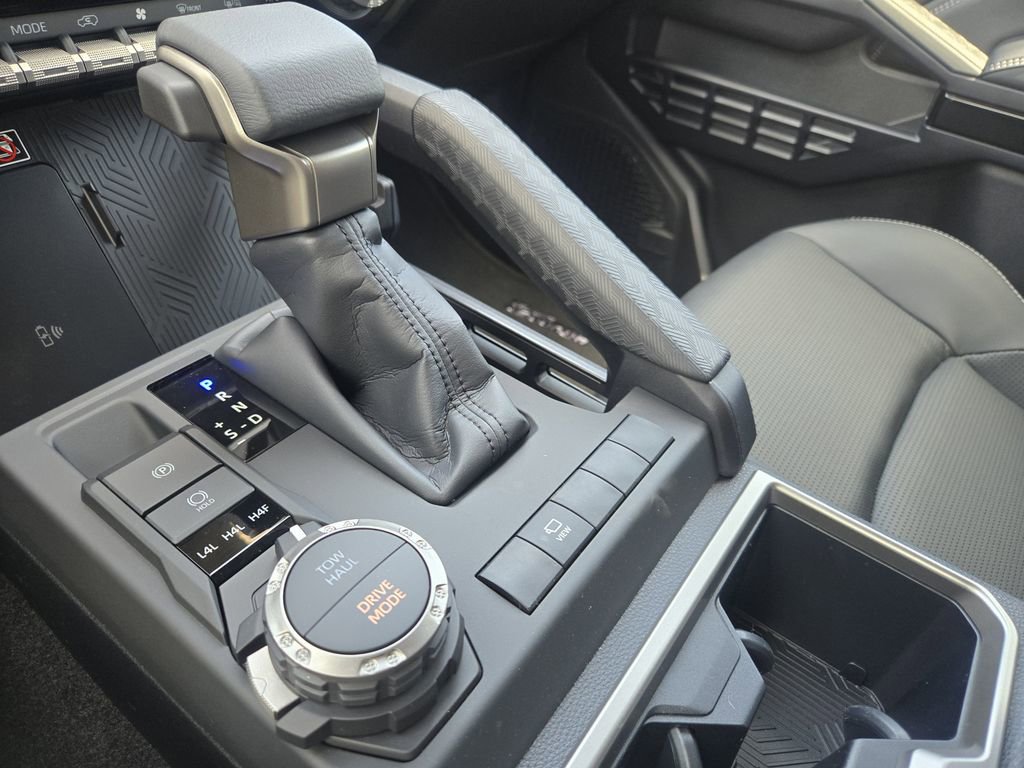 New 2026 Toyota 4Runner Limited AWD/4WD image 17