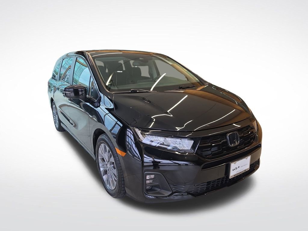 Used 2025 Honda Odyssey Touring image 9