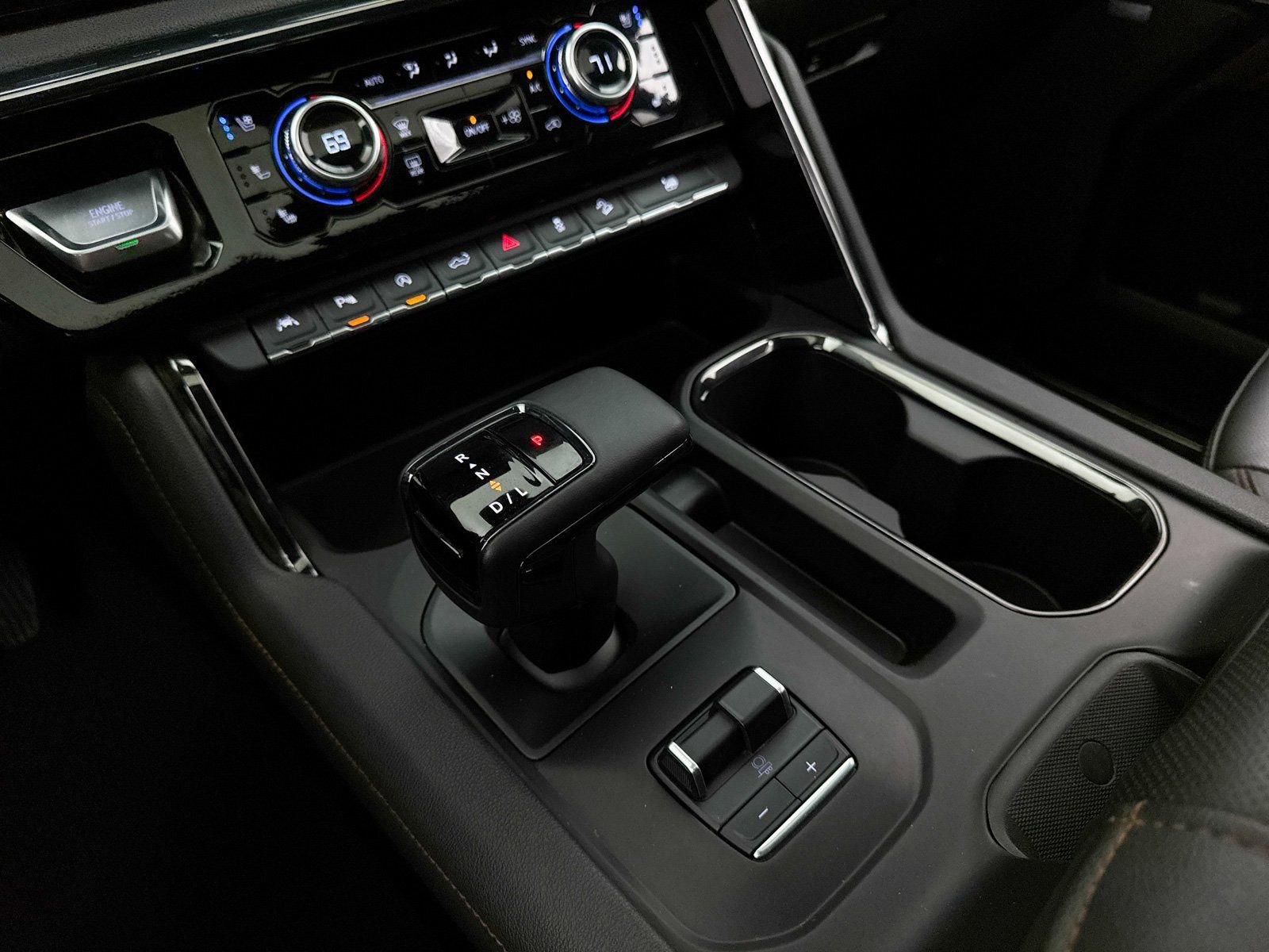 Used 2023 GMC Sierra 1500 AT4 w/ AT4 Preferred Package image 27