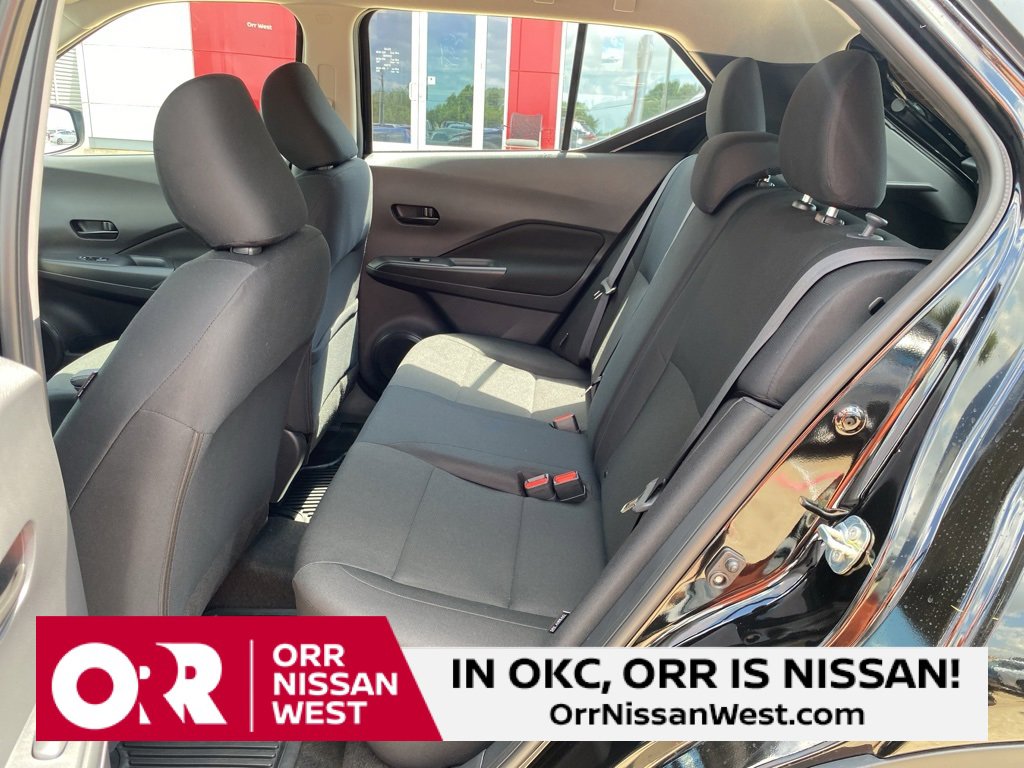 New 2025 Nissan Kicks Play S image 15
