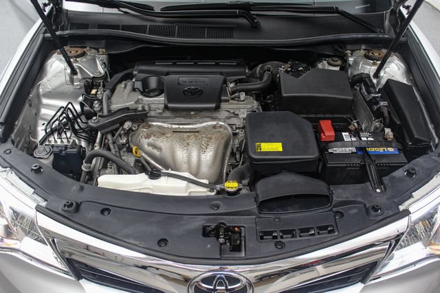 Used 2012 Toyota Camry XLE FWD image 28