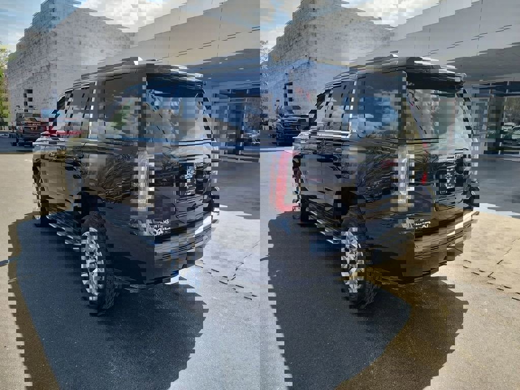 Used 2017 GMC Yukon SLT w/ Open Road Package image 6