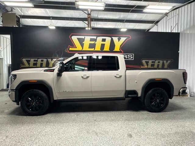 Used 2026 GMC Sierra 2500 AT4 AWD/4WD image 3
