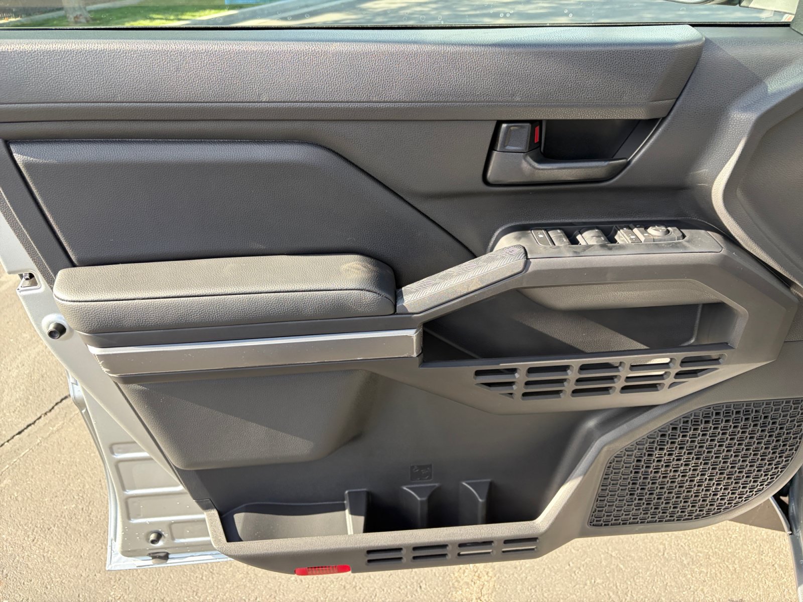 New 2026 Toyota Tacoma SR5 AWD/4WD image 9
