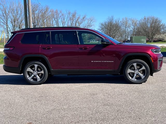 New 2026 Jeep Grand Cherokee L Limited w/ Trailer Tow Package AWD/4WD image 47