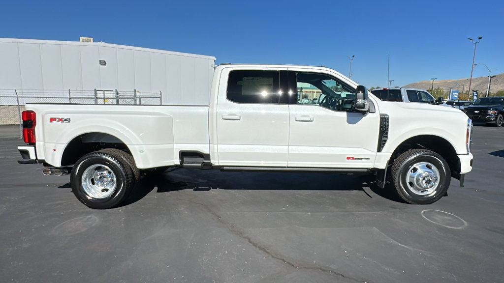 New 2026 Ford F350 Platinum image 2